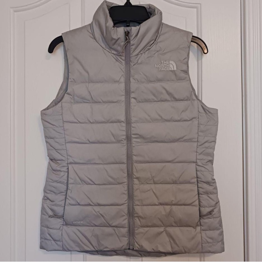 The North Face Quilted Puffer Vest - light Gray womans size small